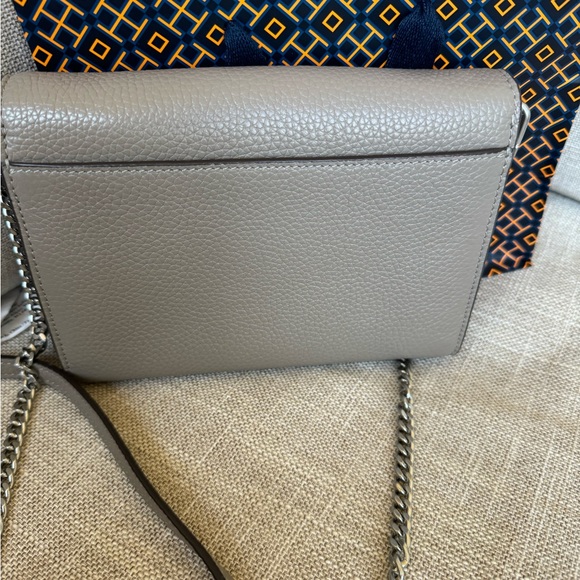 TORY BURCH BRITTEN CHAIN WALLET CROSSBODY NWT SOLD - Picture 6 of 16